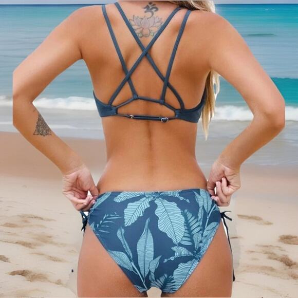 Cupshe Womens Blue Leaf Print Bikini M Crisscross Back Side Tie Two-Piece Swim - Picture 2 of 9